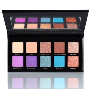 Violent Voss 2/$35Essentials 2 PRO Eyeshadow Palette.